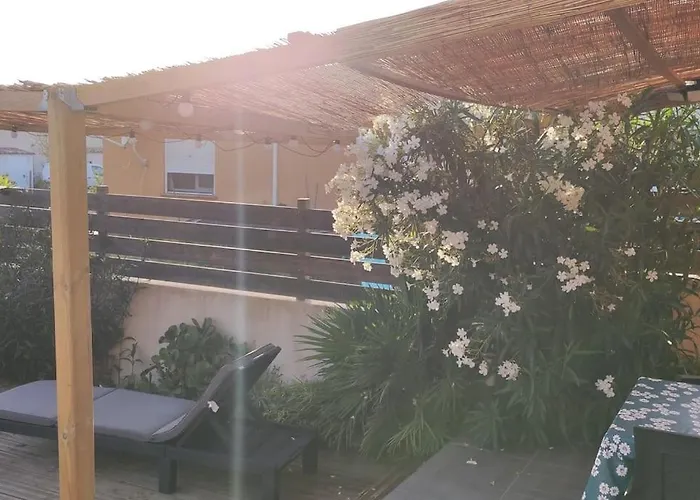 بيت للعطل Tiny House Avec Piscine A فيغاري